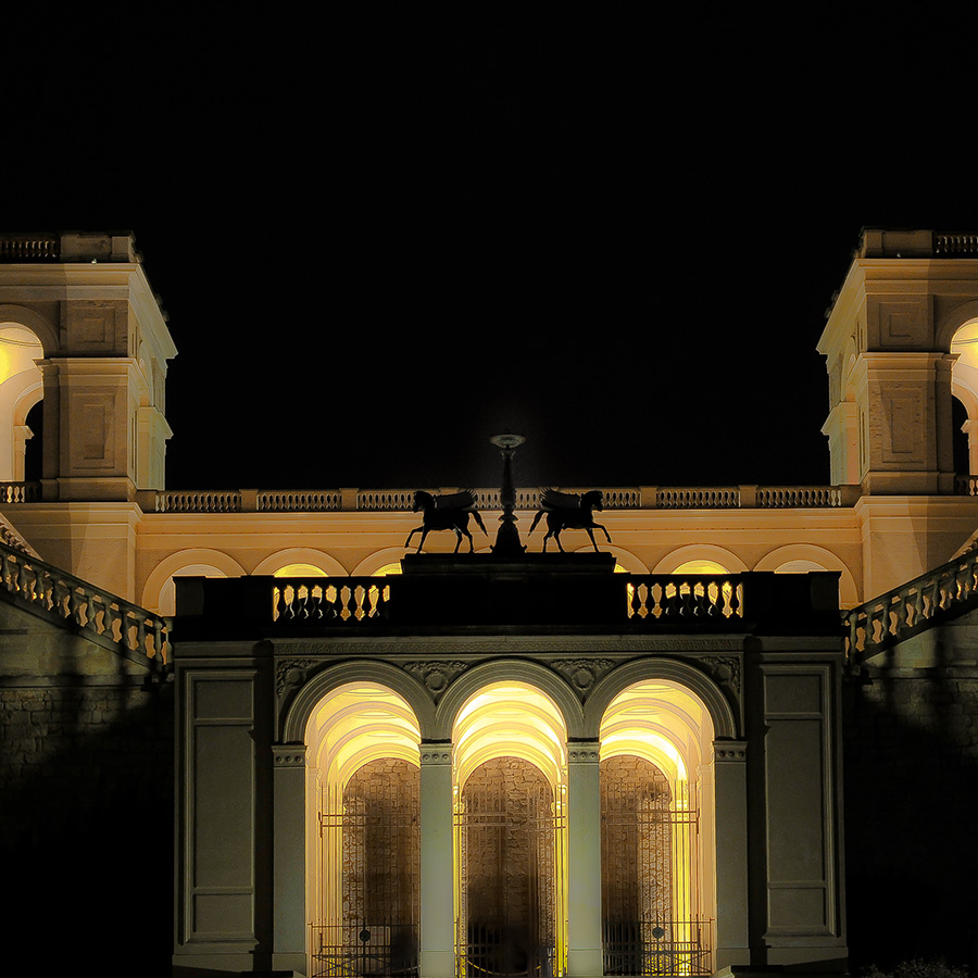 Das Schloss Belvedere während der Mondnacht