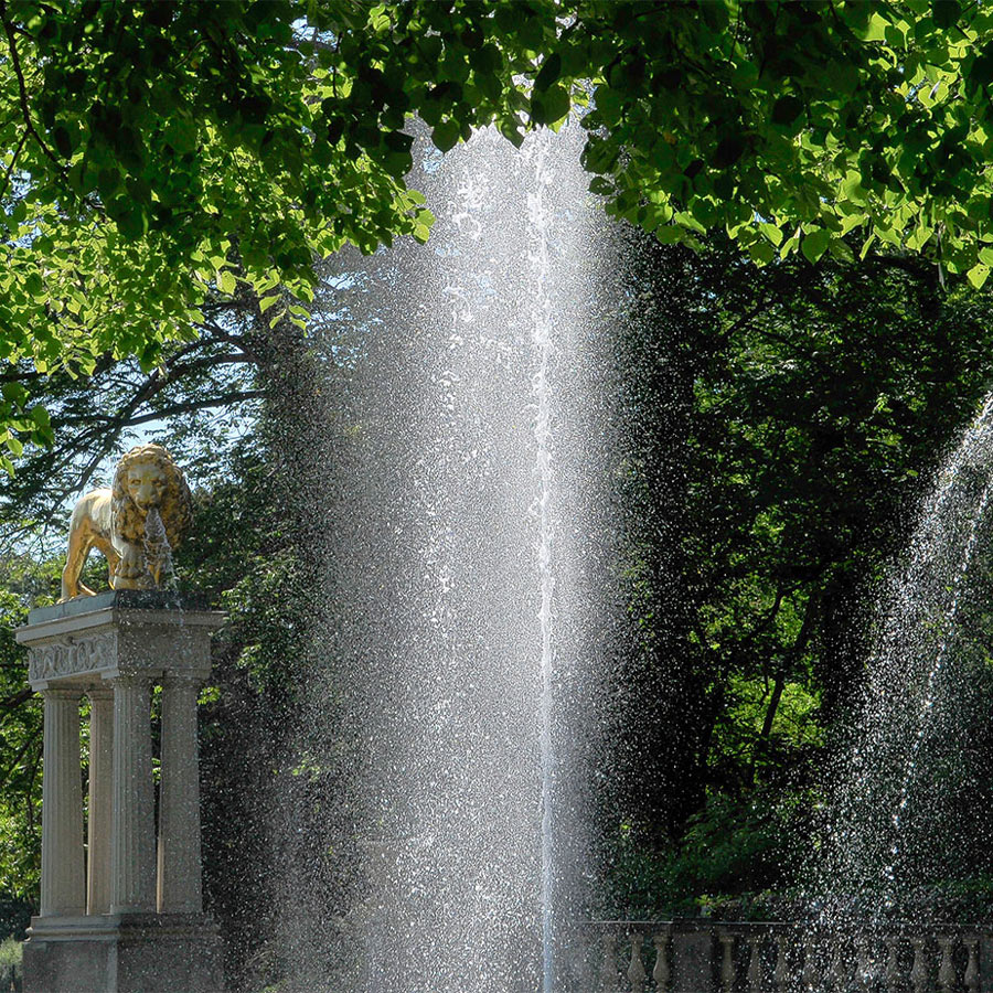Der Löwenbrunnen am Schloss Glienicke