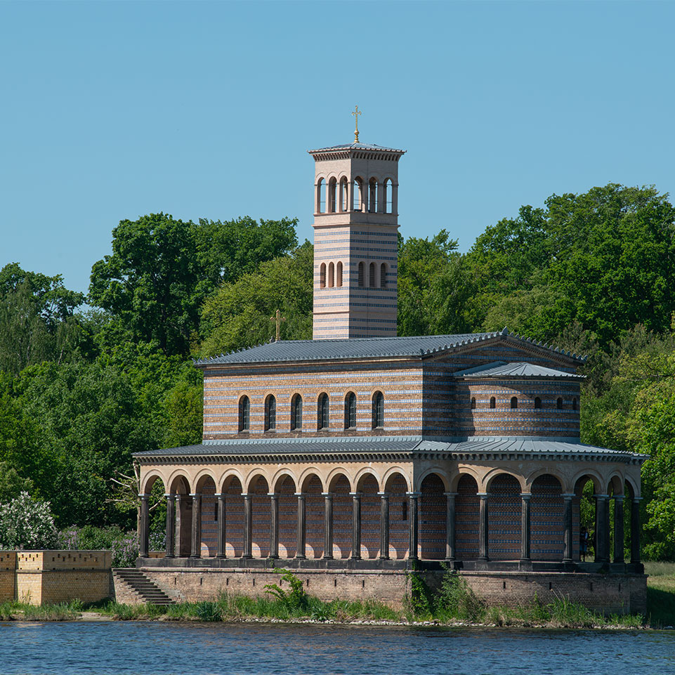 Sacrower Heilandskirche