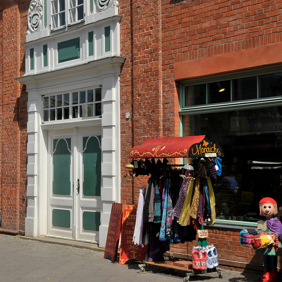 »Manouche« in der Benkertstraße